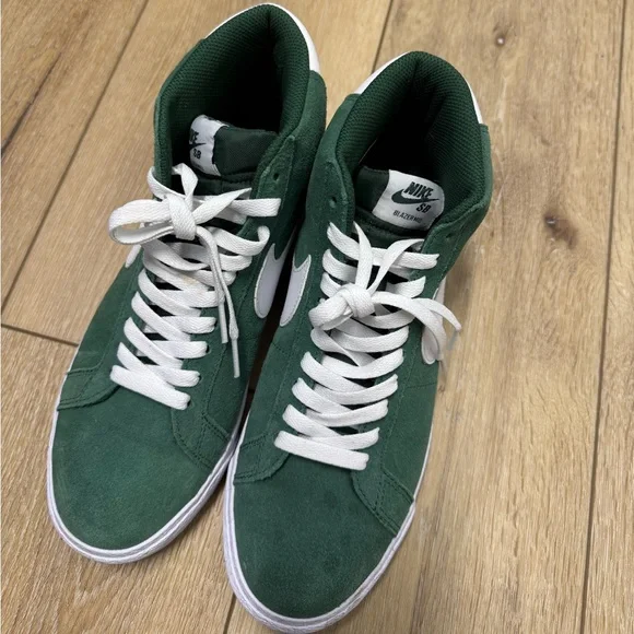 Nike Zoom Blazer SB Mid Fir Green High-Top Sneakers Men’s Size 8 EUC